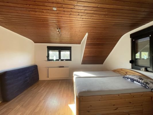 Schlafzimmer OG