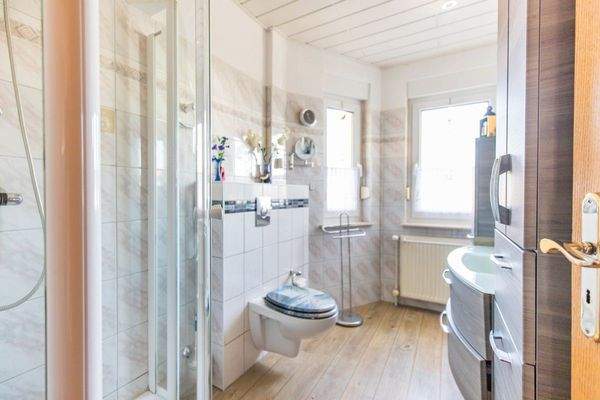 Wohnung 1 im EG - Bad