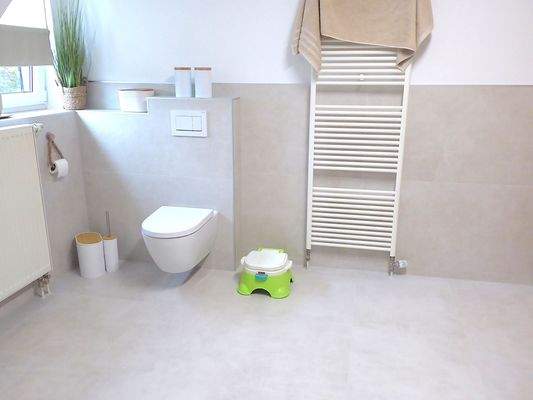 Tageslichtbadezimmer OG