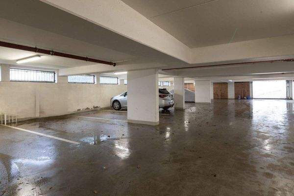 große Tiefgarage.jpg