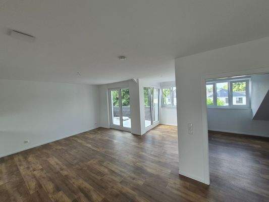 Helle Wohnung mit Balkon