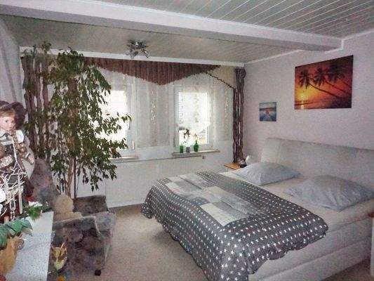 Schlafzimmer DG