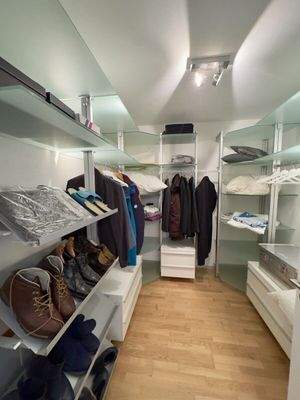 Blick ins Ankleidezimmer