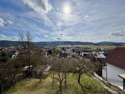 OG: Blick aus dem Schlafzimmer