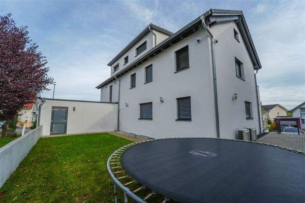 Grünfläche Innenhof