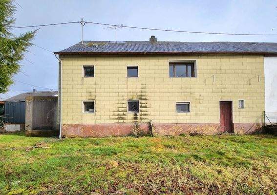 Rückansicht mit Garten