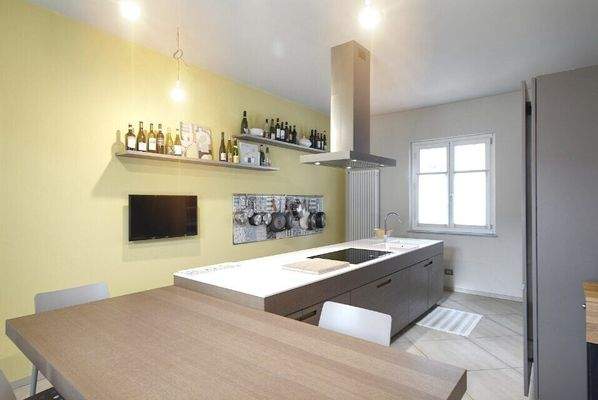 elegantes Haus im Zentrum von Canale –  Piemont