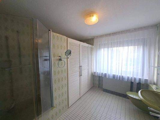 Badezimmer im Erdgeschoss