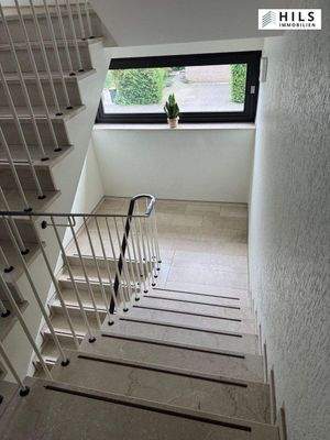 Treppenhaus - 1. Ansicht.JPG