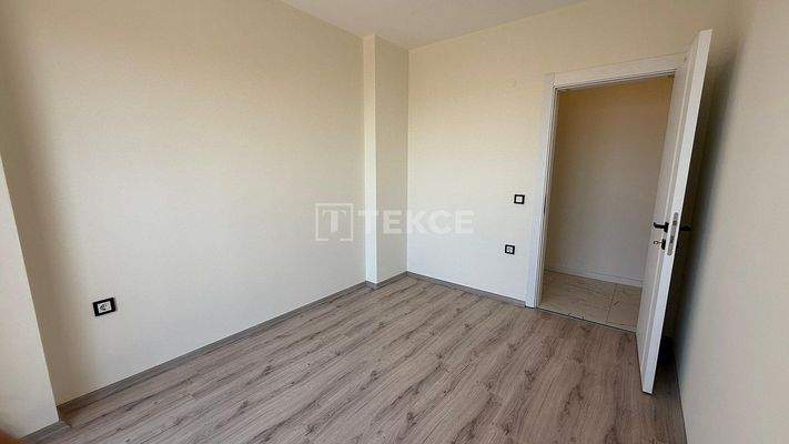 Sea-View Apartment in a Complex with Pool in Kuşadası