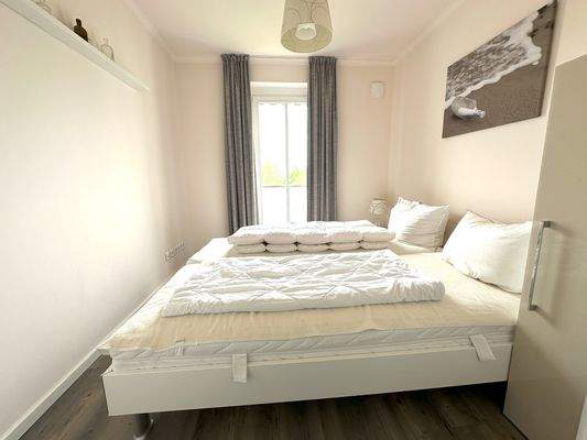 Gästeschlafzimmer ETW Börgerende.jpg