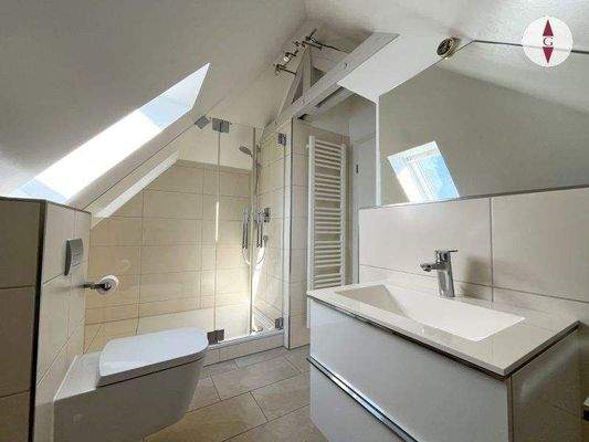 1-703 ausgebautes Dachgeschoss (1).jpg