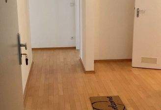 Wohnungseingang Bild 1