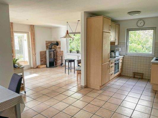 9058AL-03 Wohn- und Essbereich