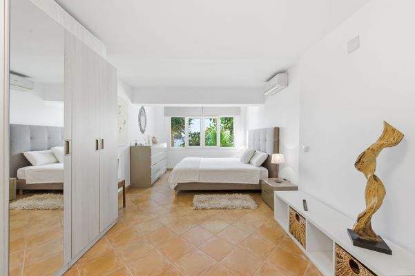 3rd Master bedroom in villa in Costa d'en Blanes 2