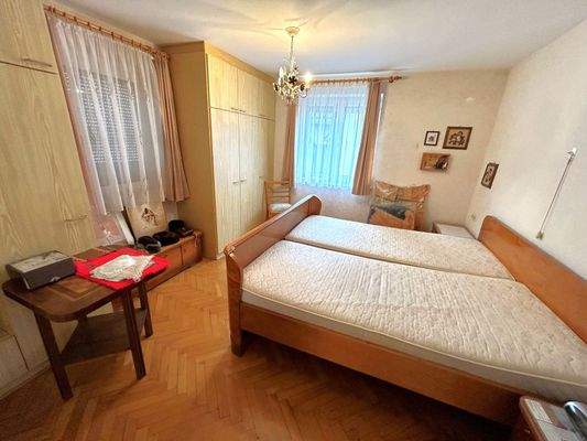 01_EG Schlafzimmer.jpg