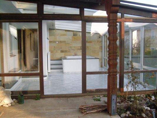 Wintergarten mit Whirlpool Sauna und Ruheraum