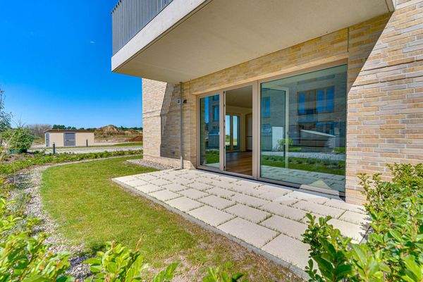 EG Überdachte Südterrasse mit kleinem Gartenanteil, Ansicht I