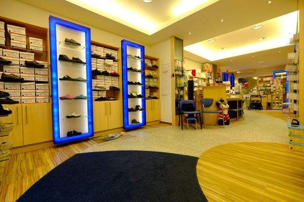 Schuhgeschäft Innenansicht