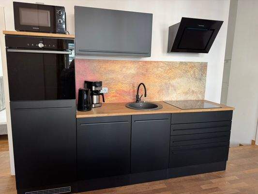 Küche mit allen E-Geräten