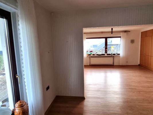 Esszimmer Blick ins Wohnzimmer
