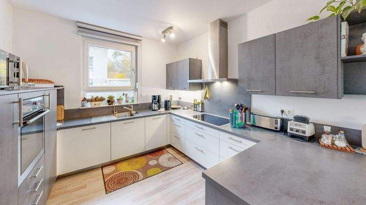 Offen gestaltelte Küche