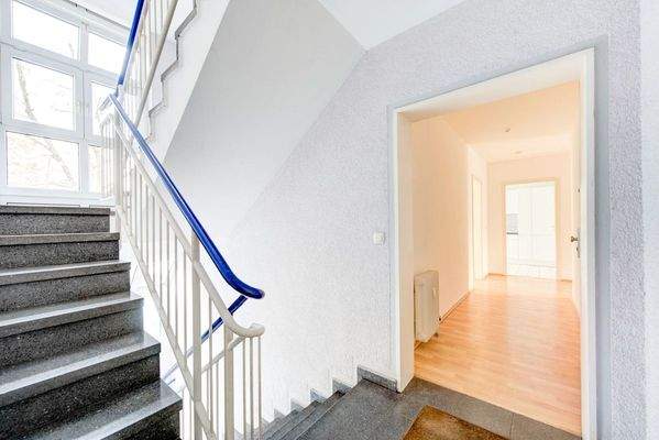Wuensdorferstr104_Treppenhaus_Hausflur_2587_8_9