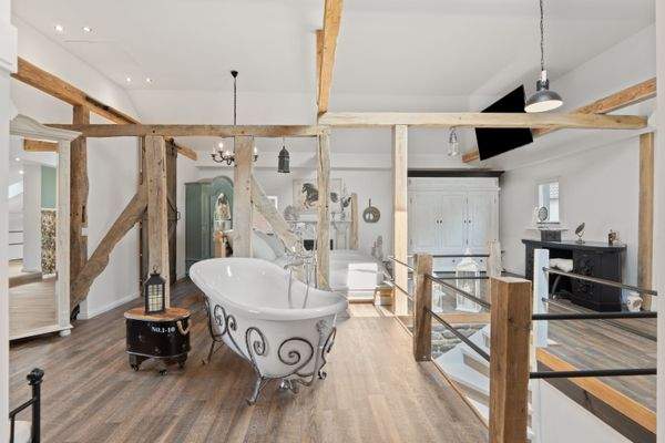 Wanne im Schlafzimmer