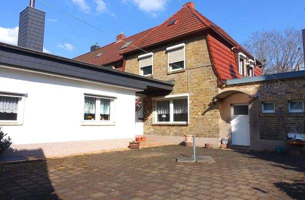 Rückansicht mit Hintereingang