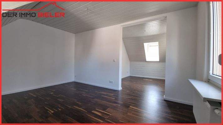 Zimmer 2 mit Durchbruch zu Zimmer 1