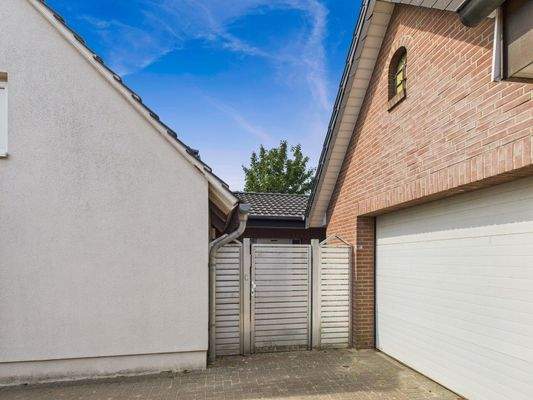 CAM03784G0-PR0080-STILL006