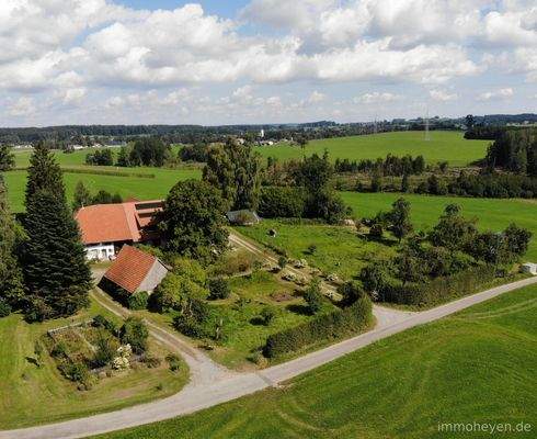 Ansicht auf das ganze Anwesen