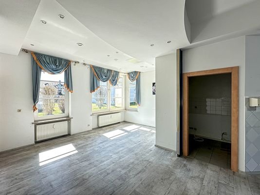 Laden EG Südseite - möglicher Terrassenzugang
