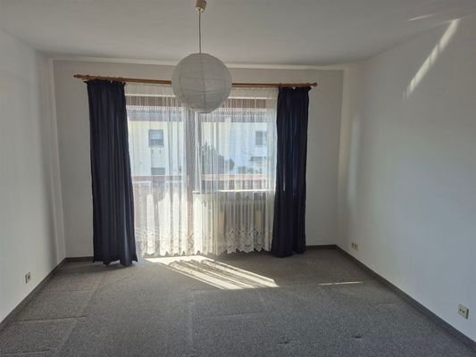 Zimmer 1, OG