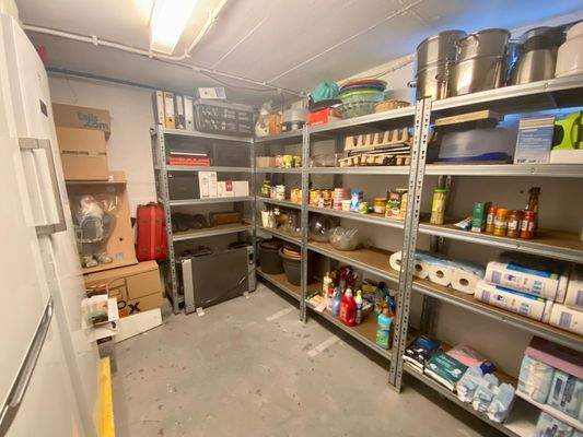 73/ Kellergeschoss: Ein weiterer Kellerraum.