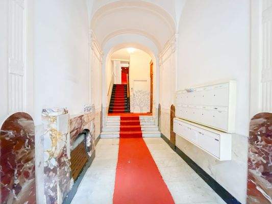 Hausflur / entrance hall