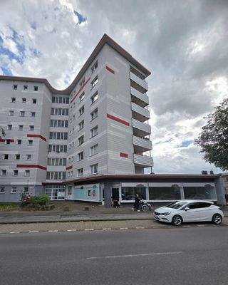 Wohngebäude an der Straße