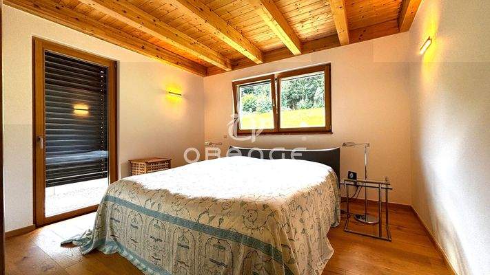 Schlafbereich mit Zugang nach draußen