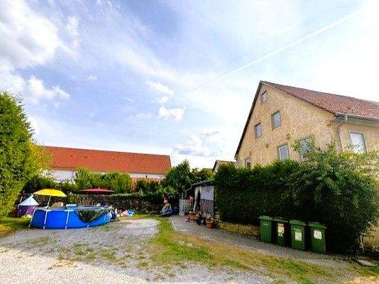 Ansicht mit Außenbereich