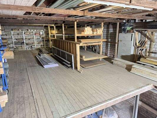 Lagerhalle (obere Bereich)