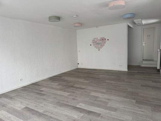 Büro-/ Verkaufsfläche