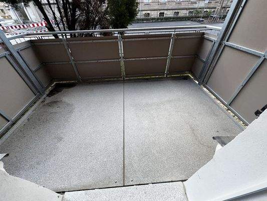 großer Balkon ca. 7,7 qm