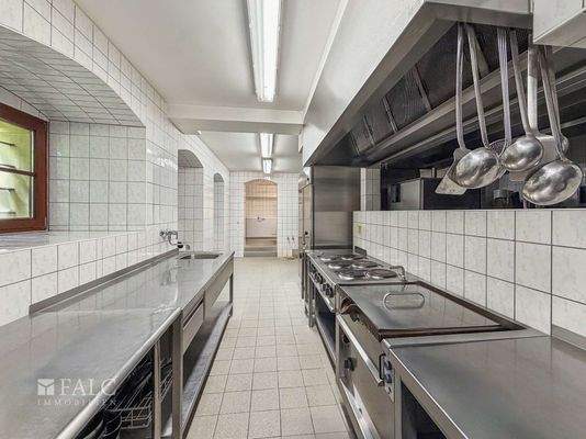 Großküche inkl. Aufzug