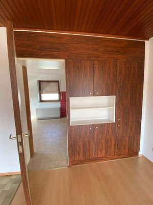 Einbauschrank im Essbereich