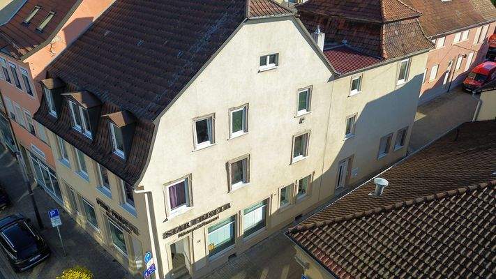 Wohn- &amp; Geschäftshaus