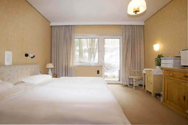 Schlafzimmer Bild 1.jpg