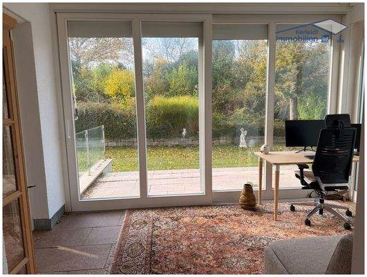 Stilvoller Wintergarten