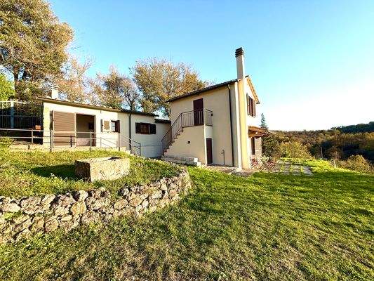 2 Wohngebäude mit Meerblick