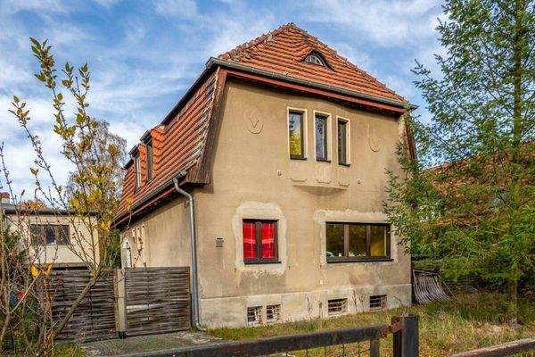 Pool & Freizeithaus am Waldrand