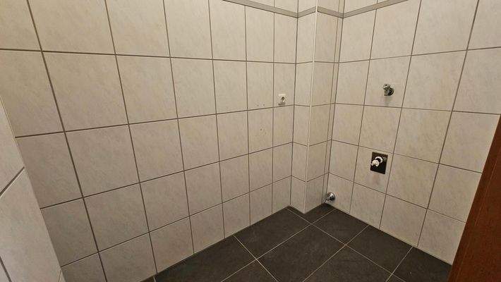 20251216_094234_resized